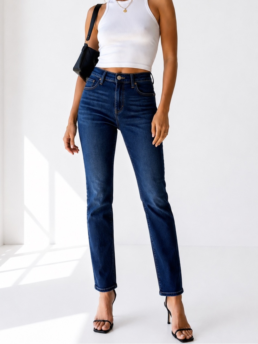 MOTHER The Dazzler Hover Jeans Invitation Only Size 26 Distressed Dark Blue